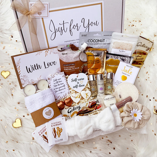Christmas Gifts for Her: 8 Thoughtful Pamper & Gift Box Ideas